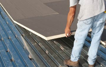 benefits of insulating Tilbury Juxta Clare flat roofing